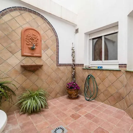 Apartment Cyv Centrally Located 1 Bed 1 Bath Near The