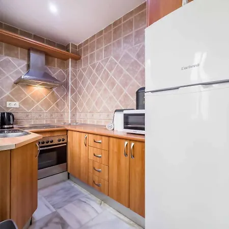 Cyv -centrally Located 1 Bed 1 Bath Near The Apartment *