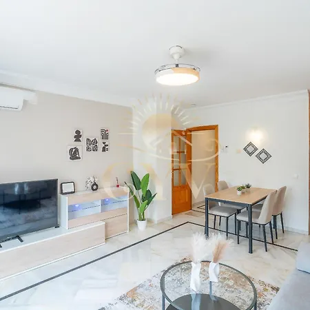 Apartment Cyv -centrally Located 1 Bed 1 Bath Near The *