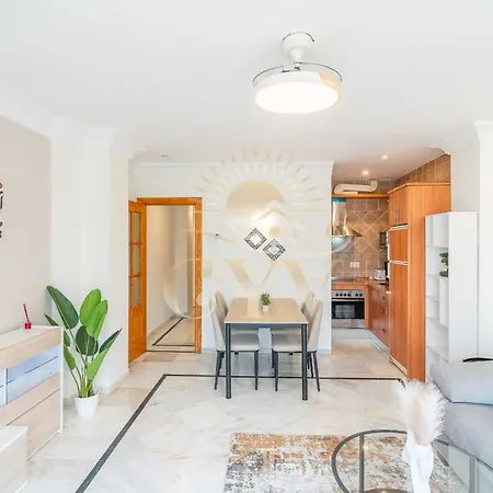 Apartment Cyv -centrally Located 1 Bed 1 Bath Near The *