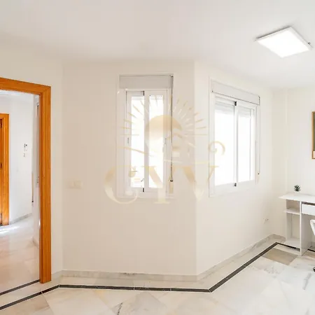 Apartment Cyv -centrally Located 1 Bed 1 Bath Near The *